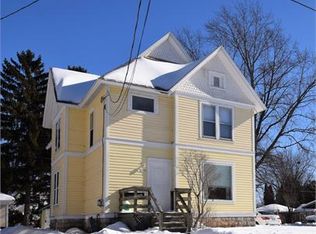 1424 N Main St #B, Oshkosh, WI 54901