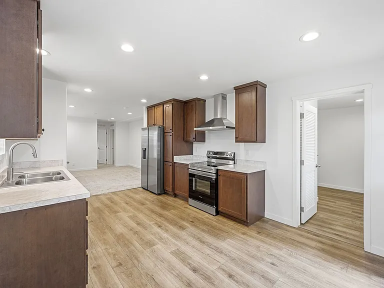 1445 Elm St — Photo 9