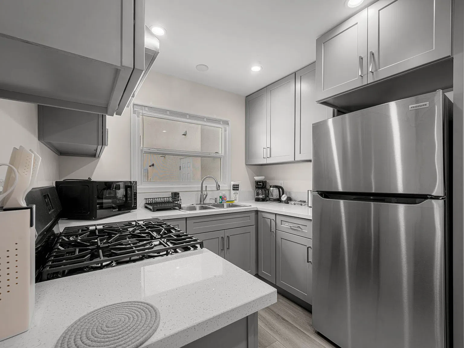 1 bed, $4,500 — Photo 3