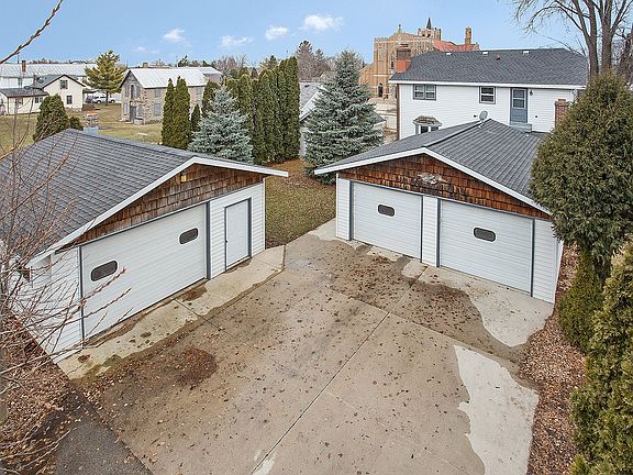 3 separate garages