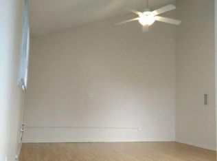 1206 W Hill St APT B, Urbana, IL 61801