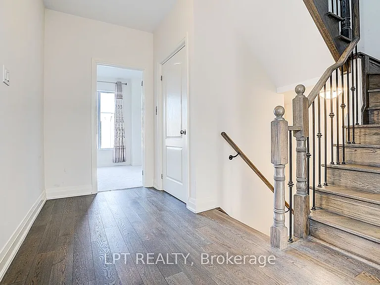 84 William Saville St — Photo 18