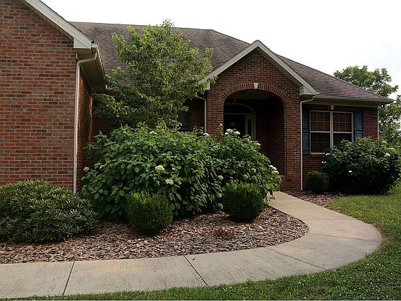 3rd image of 149 Echo Springs Dr