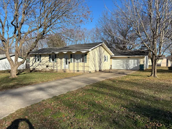 303 Highland Avenue, Monett, MO 65708