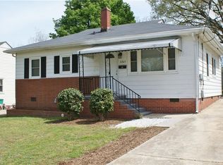 2205 Edgewood Dr, High Point, NC 27262