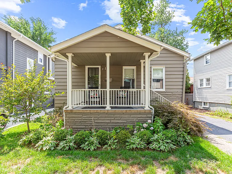 1348 Ruffner Ave — Photo 1