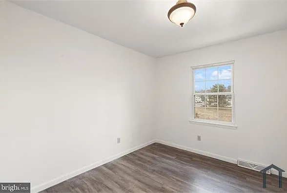 111 Shetland Cir #6 — Photo 11