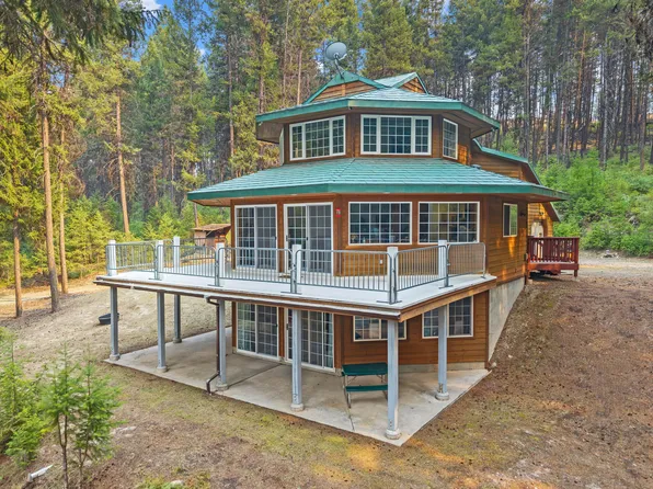 21 Harms Way, Republic, WA 99166