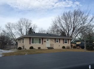 5820 5th St NE, Fridley, MN 55432