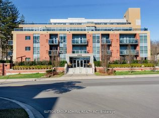 8302 Islington Ave #405, Vaughan, ON L4L0E6