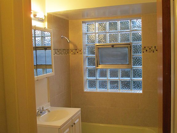 5th image of 846 Bellwood Ave APT 1W