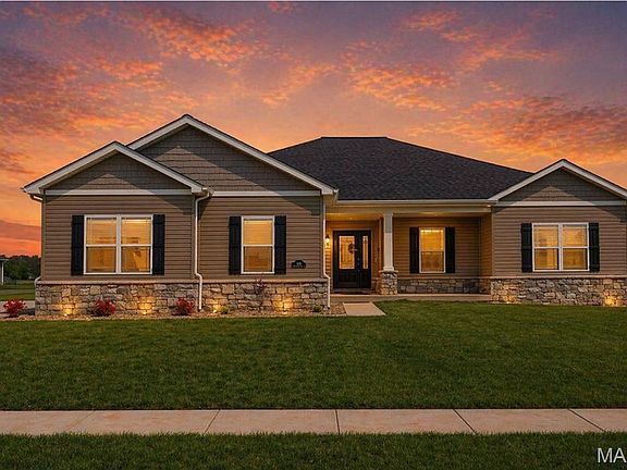 3rd image of 1361 Dove Hollow Cir