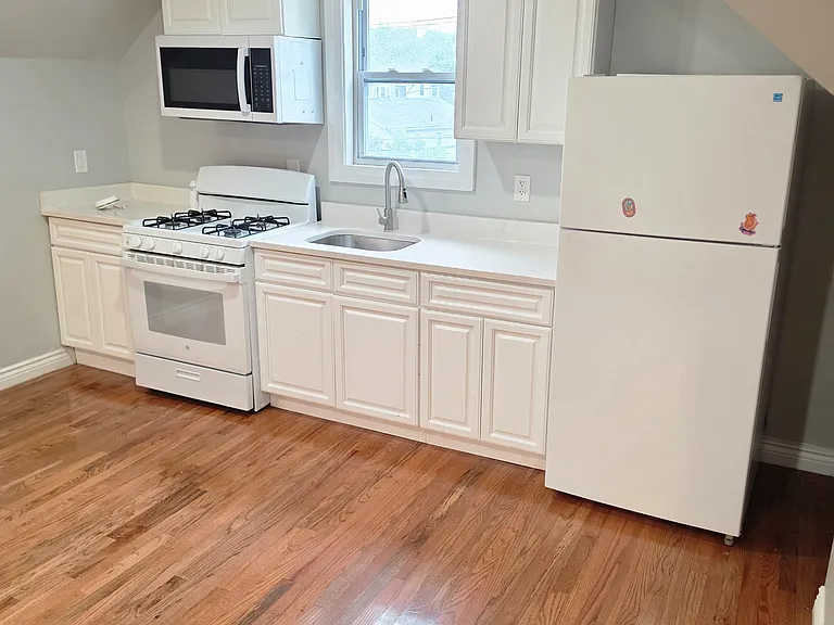 93 Ayrault St #3 — Photo 3