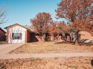 1128 W 31st St, Plainview, TX 79072