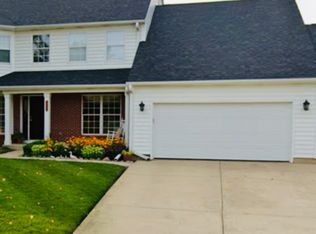 18184 W Old Pine Ct, Gurnee, IL
