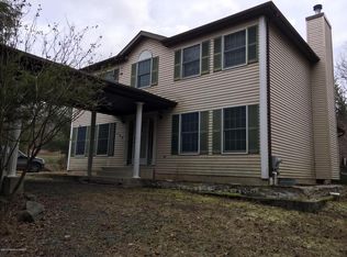 128 Sandwedge Dr, Mountain Top, PA 18707