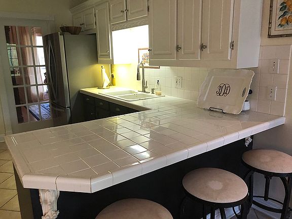 Bar seating in kitchen