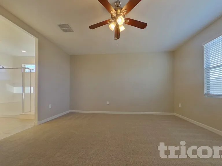 30033 W Cheery Lynn Rd — Photo 9
