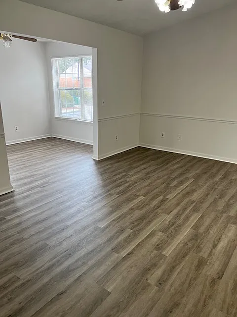 1114 Third Loop Rd — Photo 2
