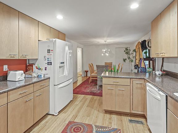 5th image of 20 Ray Ln