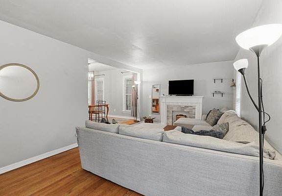 5th image of 2617 NW 32nd St