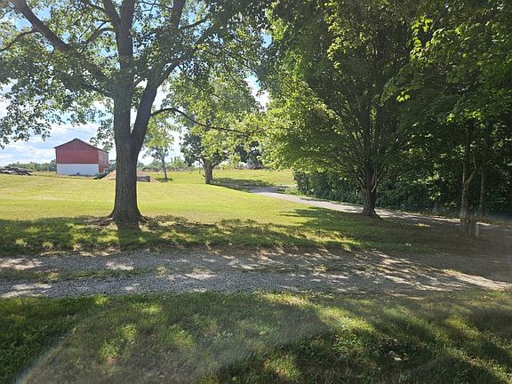 4th image of 1699 Hooper Hollow Rd