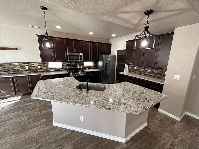 7118 Dutch Loop — Photo 9