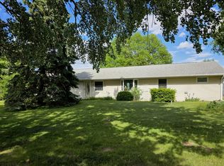 8950 Hoover Rd, Rock Falls, IL 61071