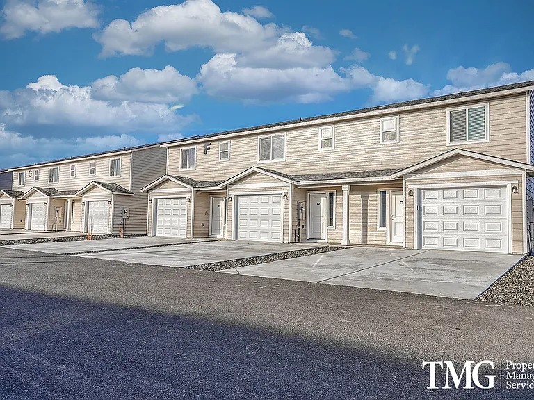 977 Creer Way #D-111 — Photo 32