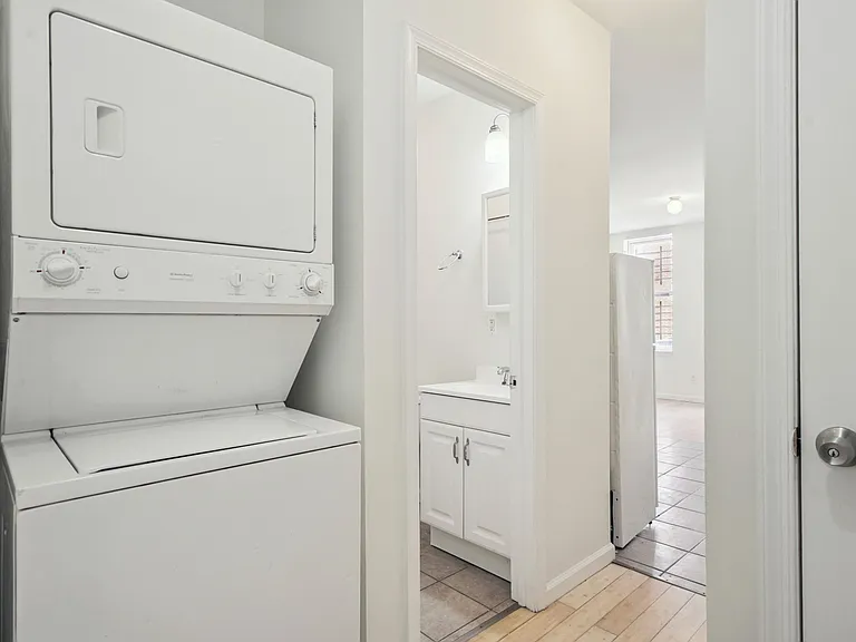1616 Willington St #1 — Photo 4
