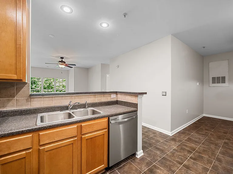 5236 Hilltop Rd #306 — Photo 10