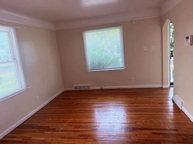 16209 Tacoma St — Photo 7