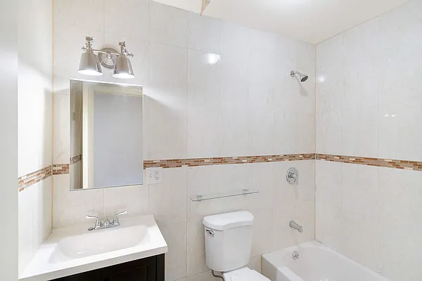 Rented by Compass | media 7