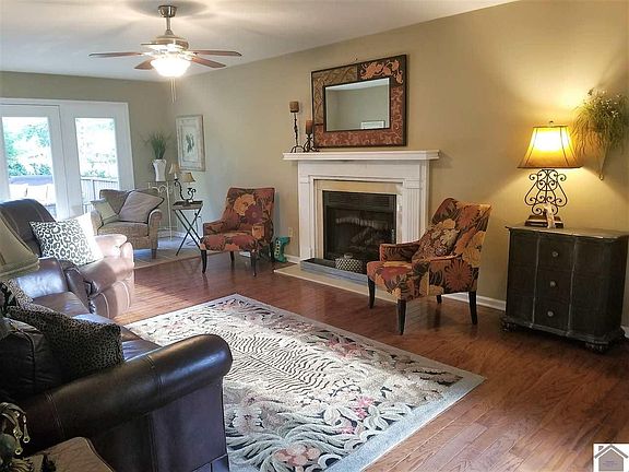 3rd image of 1406 Bellemeade Dr