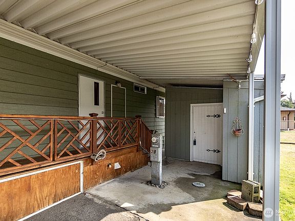 5th image of 7508 47th Avenue NE #20