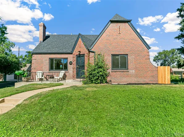 3001 Bellaire Street, Denver, CO 80207