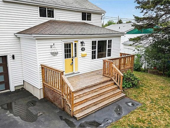 4th image of 16 Wilcot Ln