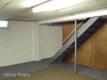 5th image of 2624 Parklawn Dr APT 14