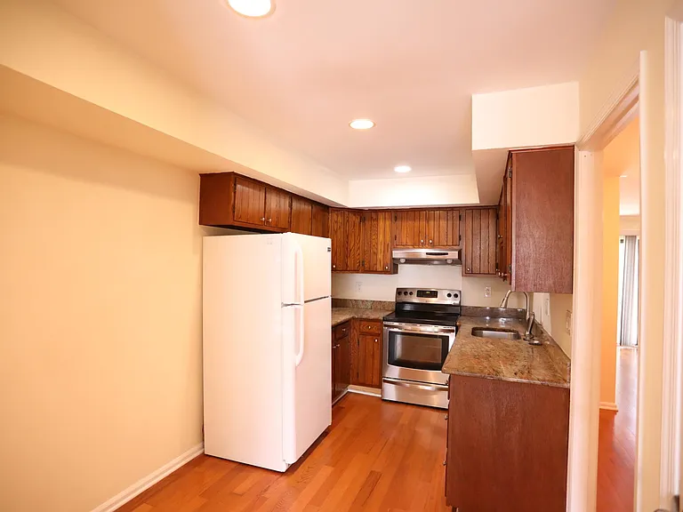 133 Woodgate Ln #23 — Photo 5