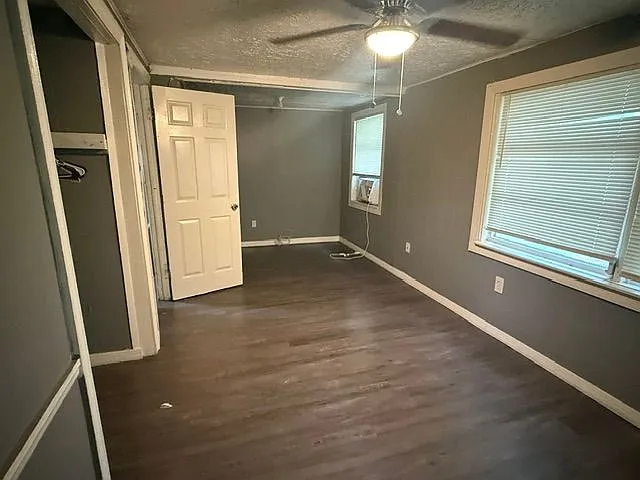 2 bed, 1.0 bath, 800 sqft, $1,500 — Photo 2