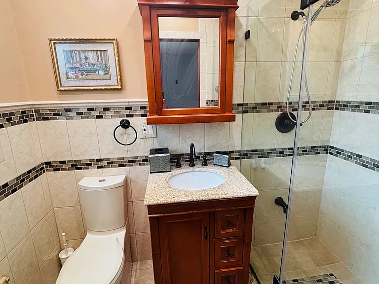 45 Nassau Ave — Photo 12