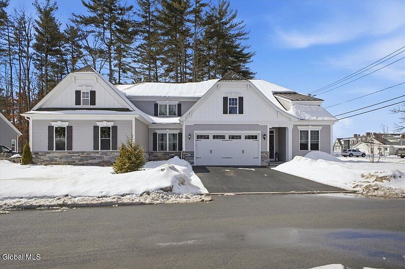 5th image of 2 Dartmouth Way