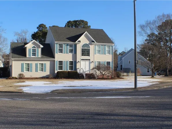 4600 Davids Mill Dr, Chesapeake, VA 23321