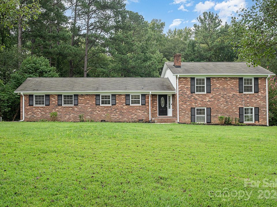 1st image of 843 Idlewild Dr