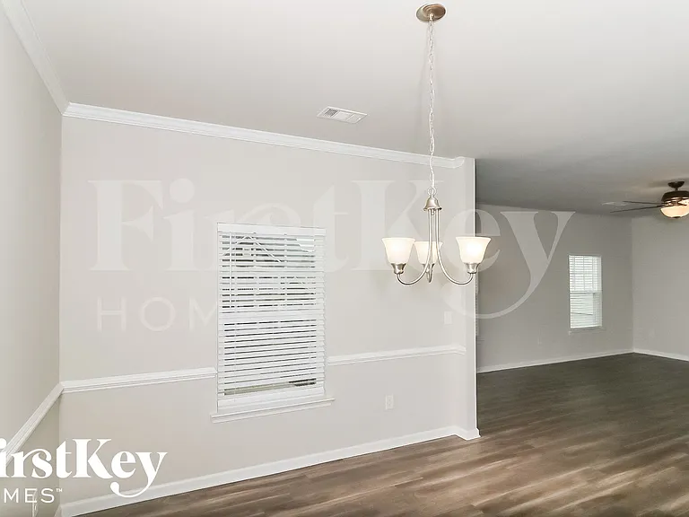 325 Stoney Hollow Rd — Photo 4
