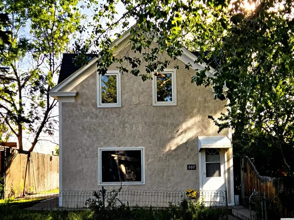 562 N 5th St, Laramie, WY 82072