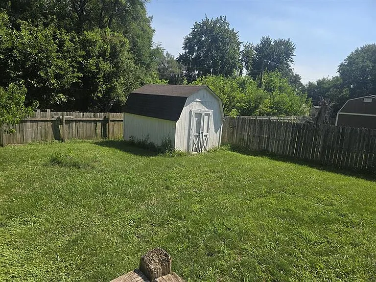 146 Nancy Ln — Photo 10
