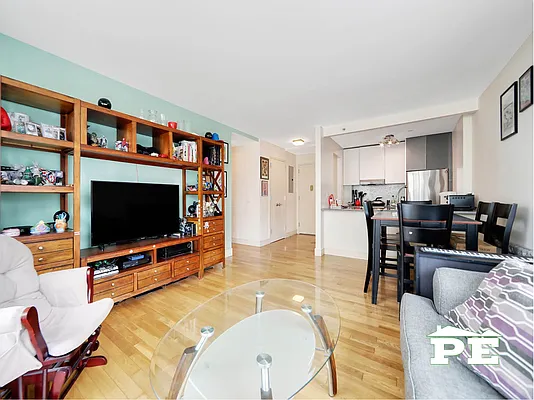 Sold by Pride Estates | media 32