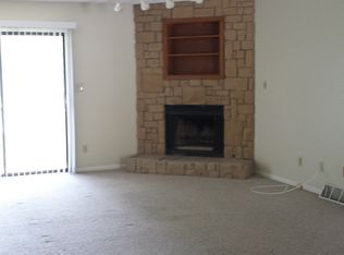 9602 W 87th St, Overland Park, KS 66212