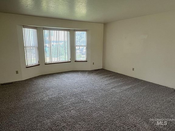 4th image of 124 Cordova Ave
